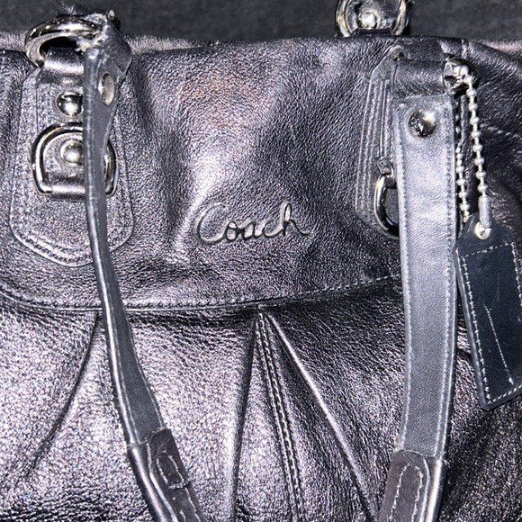 Black leather coach bag with a short strap and a long strap, a medium size - Picture 2 of 3